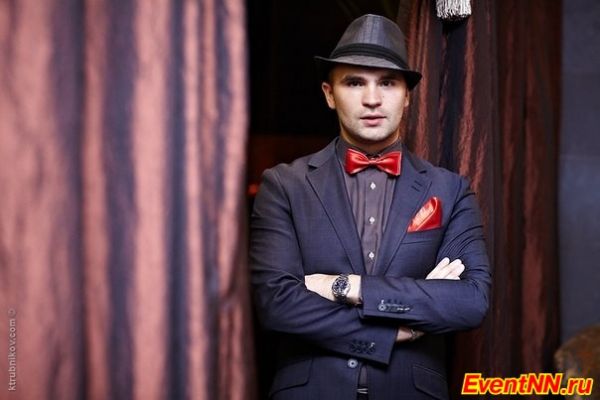 Ведущий Владислав Жадан: «Ведущий обязан быть актуальным!» Ведущий Владислав Жадан: «Ведущий обязан быть актуальным!»