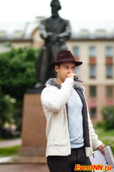Ведущий Василий Живой: «У меня есть встроенное чувство уместности»