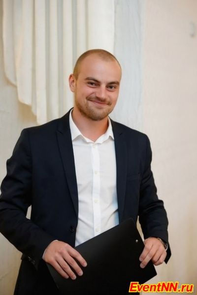 Ведущий Юрий Коростелев: «Ведущий должен чувствовать публику, с которой работает» Ведущий Юрий Коростелев: «Ведущий должен чувствовать публику, с которой работает»