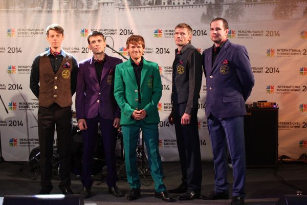 Джазовый музыкальный коллектив ALEX BAND + : «Каждый концерт - это всегда позитивные эмоции и отличное настроение» Джазовый музыкальный коллектив ALEX BAND + : «Каждый концерт - это всегда позитивные эмоции и отличное настроение»