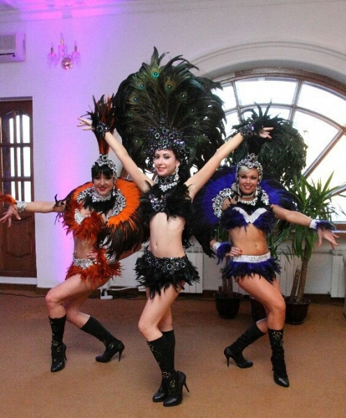 Бразильский карнавал на новогоднем празднике от шоу-балета "Даймондс"