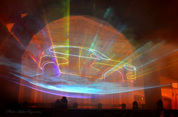 Лазерное шоу на мероприятии "Кострома LADA DAY"