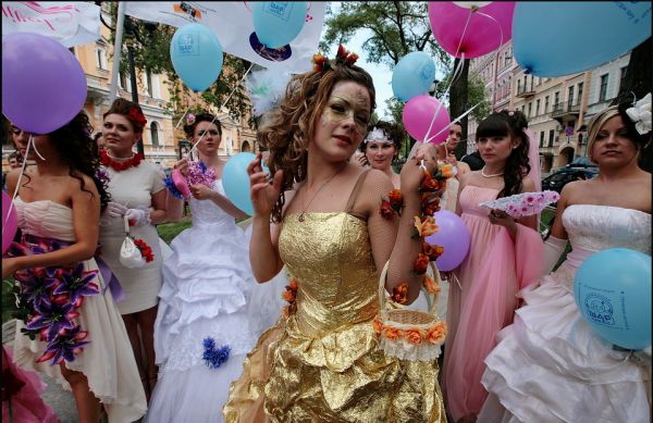 Свадебный   Фотофестиваль  «Wedding Festival» ищет женихов  в тематических костюмах