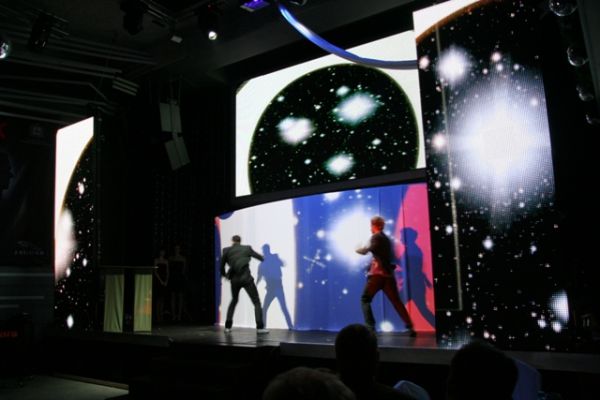 Еvent-компания Sun&Stars поставила специальное шоу в формате аудиовизиона. Люди Х: Прозрение Еvent-компания Sun&Stars поставила специальное шоу в формате аудиовизиона. Люди Х: Прозрение