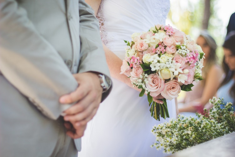 Летняя свадьба: 6 актуальных сочетаний цветов