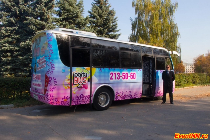 Автобус-лимузин PartyBus NN (ПатиБас НН): о популярных свадебных маршрутах 