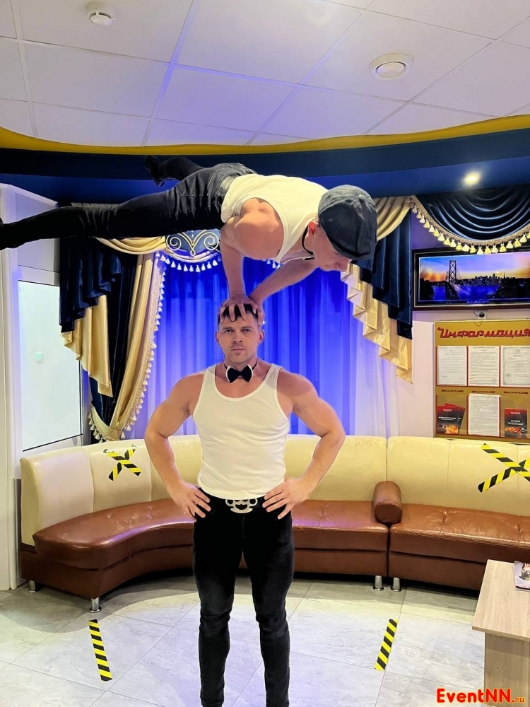 Акробатическое силовое шоу STRONG ACROBATICS: «У нашего шоу нет аналогов в России» Акробатическое силовое шоу STRONG ACROBATICS: «У нашего шоу нет аналогов в России»