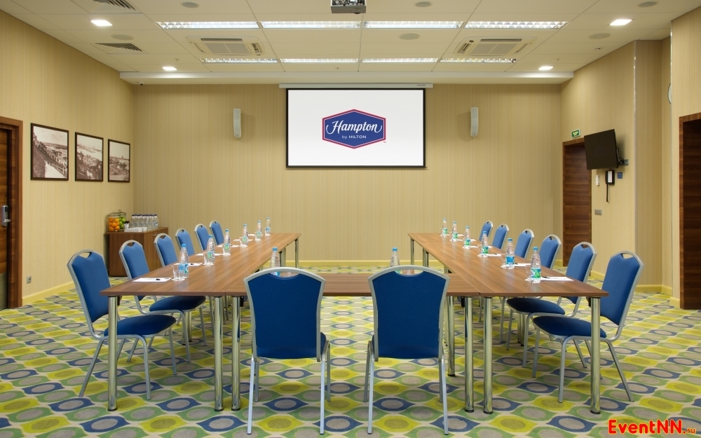 -  Hampton by Hilton:        