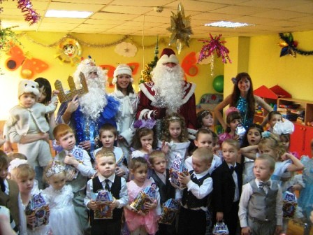 13 novogodnih elok dlia rebiat, novyi god dlia detei, detskaya elka