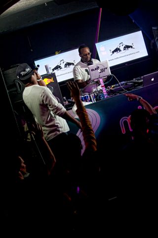 Dj Jazzy Jeff & Mc Mad Skillz    , 