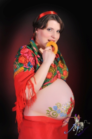 Красочное 8 марта для беременных, боди-арт,фотосессия Красочное 8 марта для беременных, боди-арт,фотосессия