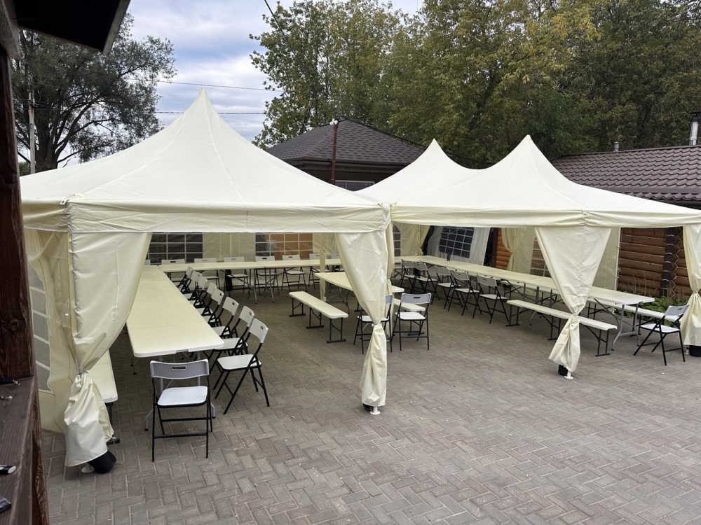 Банкетная зона в шатре на 40 человек Банкетная зона в шатре на 40 человек