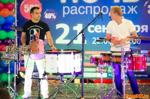 шоу барабанов Blast Wave, шоу барабанщиков