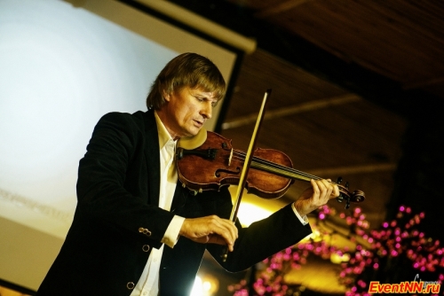 скрипач Сергей Кованов, скрипка, скрипач на свадьбу, корпоратив