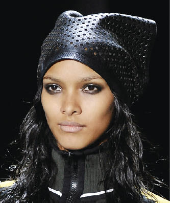 Легкая деталь: платок – модный аксессуар, мода, стиль Легкая деталь: платок – модный аксессуар, мода, стиль