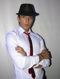 шоумен, ведущий праздника, тамада на свадьбу