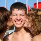 Всемирный день поцелуев отметили в Нижнем Новгороде