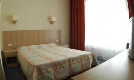 Загородный Отель Чайка Загородный Отель "Чайка" В Нижнем Н.: (831) 256-48-08, 256-54-56, в Дзержинске: (8313) 24-30-40, 242-242, 24-30-50;