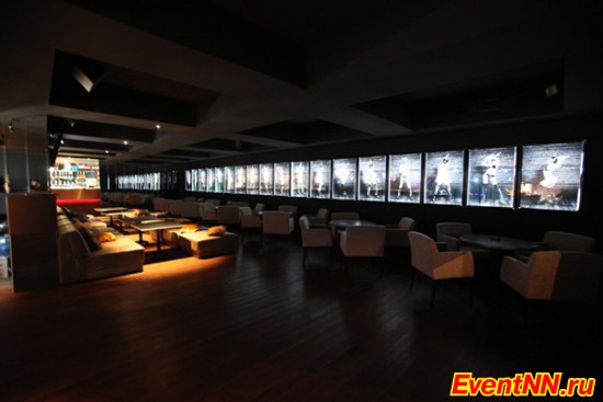 Custom Bar