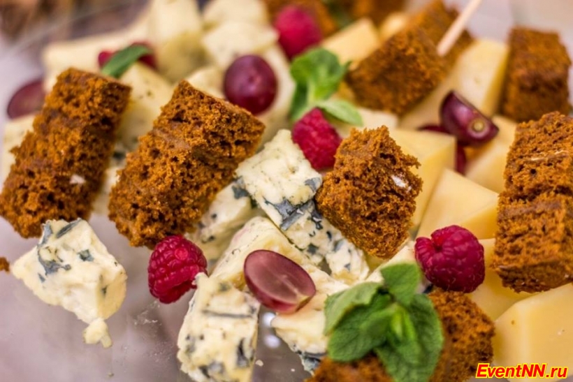 Smart catering,  . . +7 (920) 253-22-14