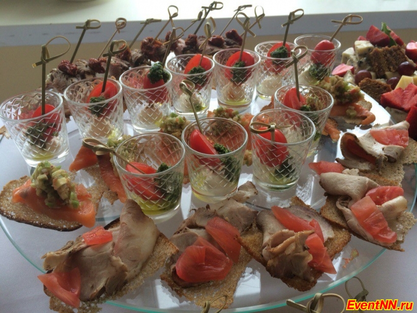 Smart catering,  . . +7 (920) 253-22-14