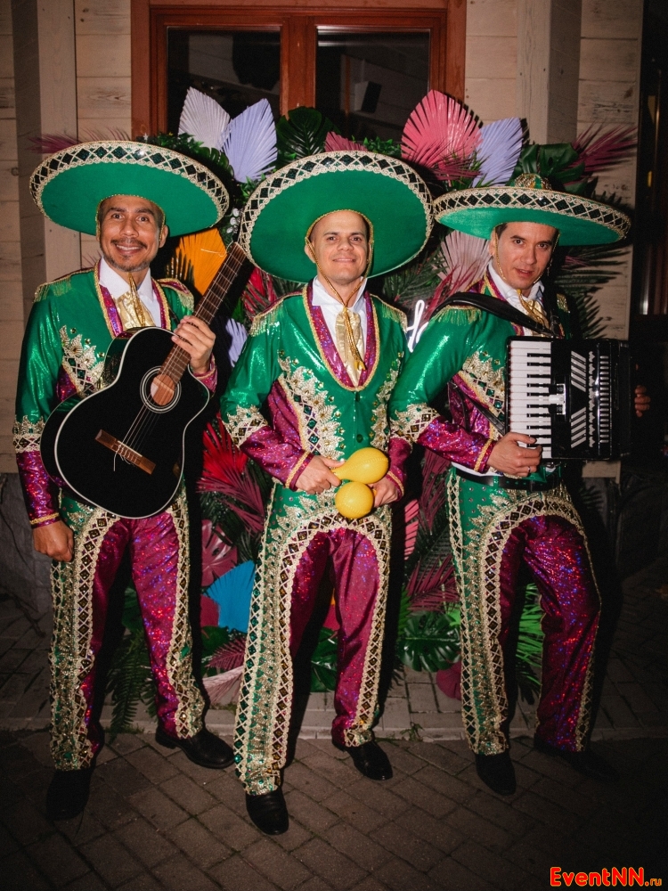 Mariachi V.I.P. . +7 (910) 915-52-20