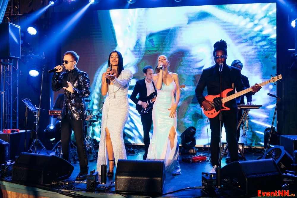 Luxury Cover Band . +7 (916) 711-14-44