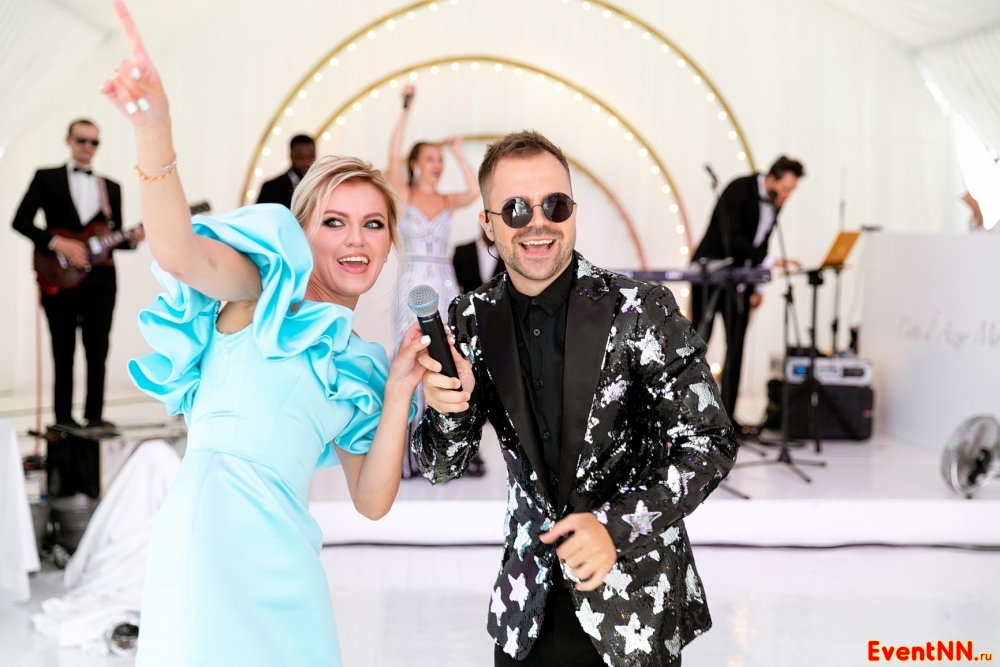 Luxury Cover Band . +7 (916) 711-14-44