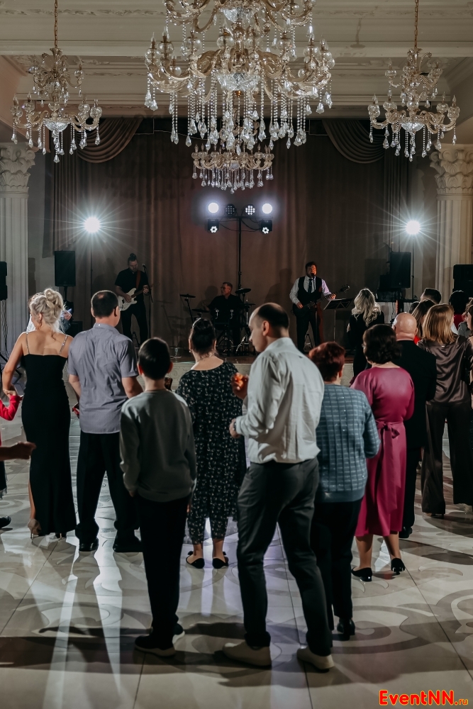 -   . +7 (906) 364-17-50