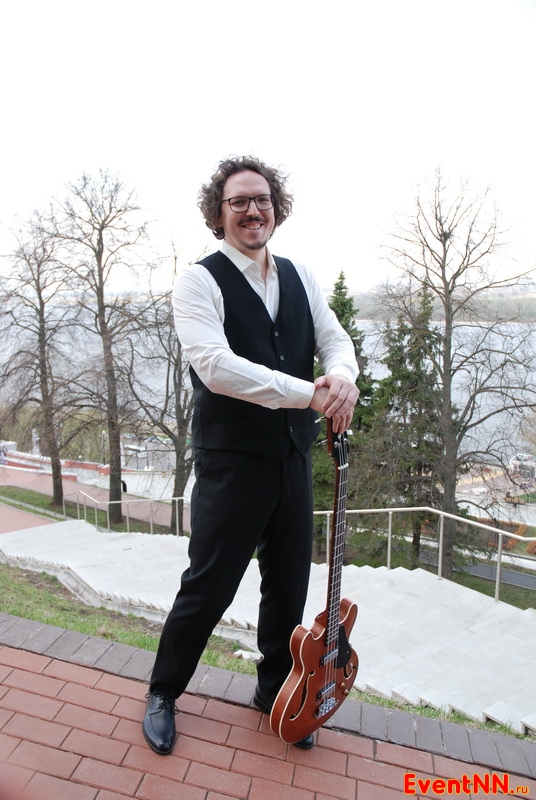    . +7 (902) 303-52-53