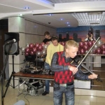  - CAPITAL CLUB   