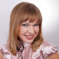 Модный показ на праздниках от театра моды «Грация» Модный показ на праздниках от театра моды «Грация»