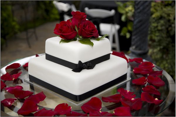 Тенденции моды в свадебных тортах