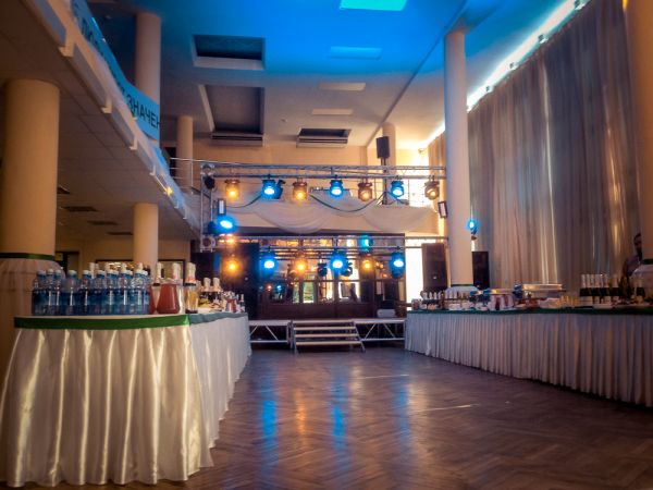 Фуршет на 750 человек от кейтеринговой компании EuroCatering Фуршет на 750 человек от кейтеринговой компании EuroCatering