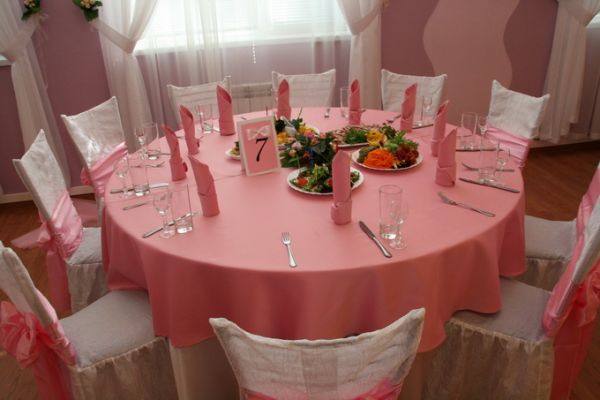 Самое выгодное предложение для партнеров в городе – аренда скатертей по 100 руб. Самое выгодное предложение для партнеров в городе – аренда скатертей по 100 руб.