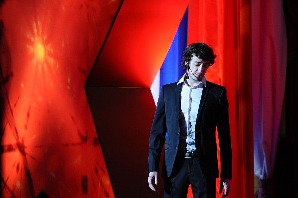 Даже в мужественный праздник 23 февраля "Все начинается с любви" Даже в мужественный праздник 23 февраля "Все начинается с любви"