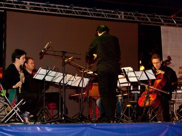 Нижегородцы познакомятся с "CONTEMPORARY FOLK" Нижегородцы познакомятся с "CONTEMPORARY FOLK"
