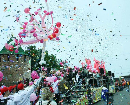 Скидки на фейерверки и шары для выпускного от «Магии огня» Скидки на фейерверки и шары для выпускного от «Магии огня»