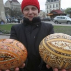 Пасхальным сувениром для нижегородцев может стать даже страусиное яйцо